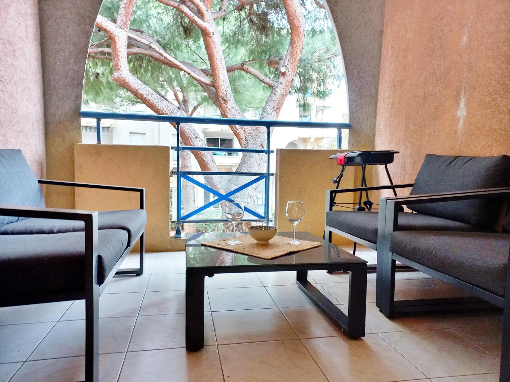 Port Frejus - Tout A Pied - Wifi - Clim Bagian luar foto